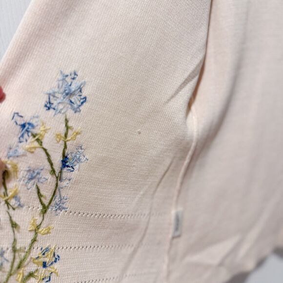 VTG Ann Taylor 100% Silk Cream Ivory Beaded Blue Floral Single Button Cardigan L - Picture 6 of 12